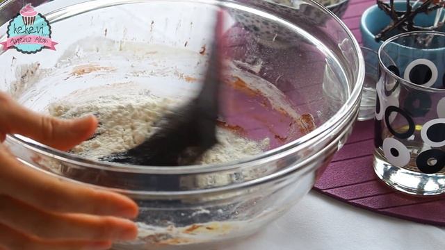 Kakaolu Çatlak Kurabiye Tarifi (Çok Kolay Bir Tarif:) / Ayşenur Altan Yemek Tarifleri смотреть онлайн