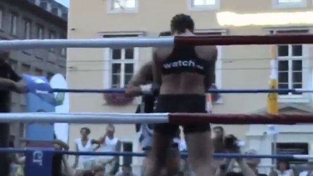 FEMALE BOXING Angel McKenzie V Lucia Morelli, Marktplaz, Karlsruhe, Germany