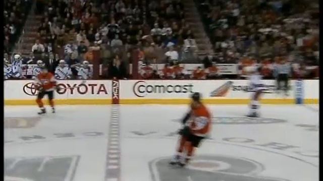 Ben Eager tacklar Jason Krog - GRiSHoCKEY смотреть онлайн