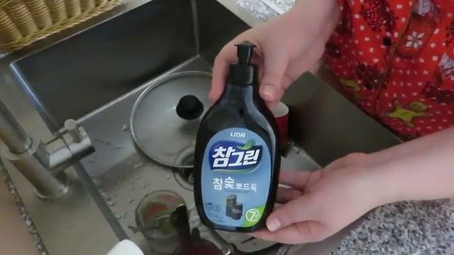 ВЛОГ: НАША КУХНЯ, СКОЛЬКО СТОИТ / ПРОПАЛИ ЗАПАХИ / НЕ УДАЛОСЬ ЗАБРАТЬ ПОСЫЛКУ / КОРЕЙСКАЯ ХИМИЯ LIO смотреть онлайн