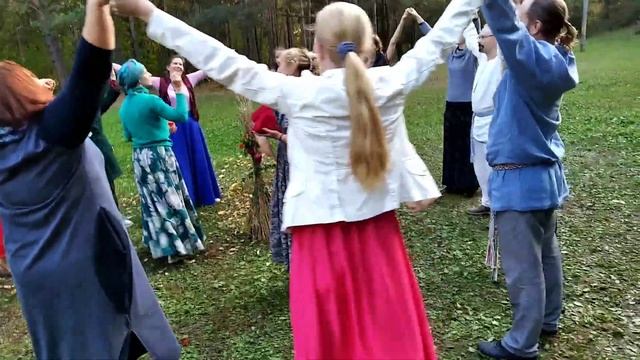 Обрядовый хоровод на Радогощь (Осенины) смотреть онлайн
