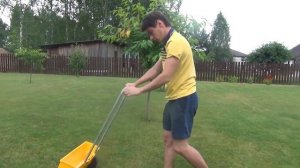 Удобрение газона весной и летом. Когда удобрять газон? Удобряем газон азотным удобрением (селитрой)