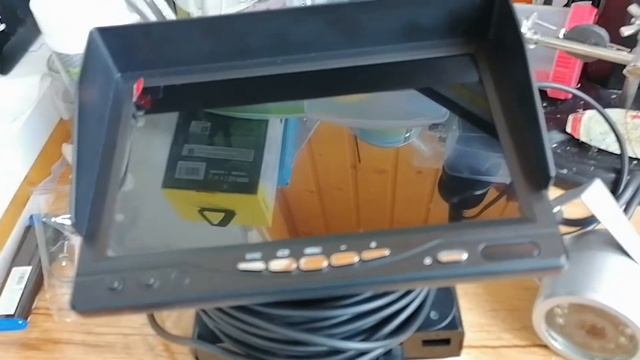 Видеообзор подводной камеры с 7 дюймовым монитором и с видео модулем IMX323 ЭТО НЕ РЕКЛАМНЫЙ РОЛИК! смотреть онлайн