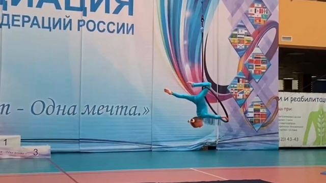 Эльза, супер дети, малышка 5 лет воздушная гимнастика кольцо смотреть онлайн