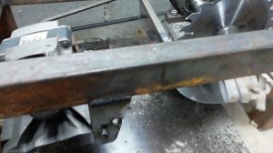 Самодельная циркулярка с двигателем от стиральной машины.