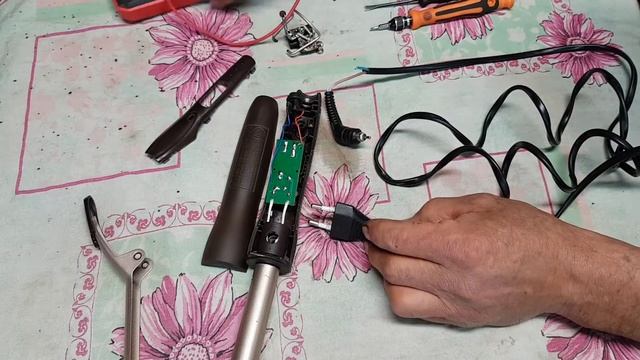 Как правильно и быстро починить злектрощипцы. Для любимой супруги и сэкономить домашний бюджет. смотреть онлайн