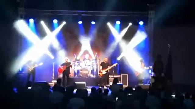 CZERWONE GITARY Biały krzyż смотреть онлайн