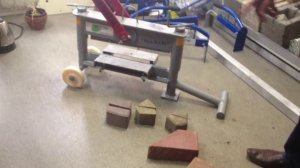 Пояснеия по гильотине для колки тротуарной плитки