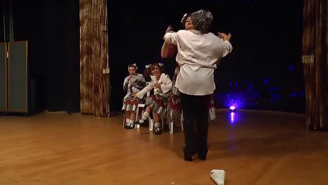 "Задорная КАДРИЛЬ" смотреть онлайн