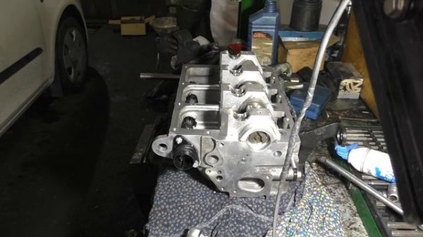 Skoda Fabia 1.4 BNV. Ремонт гбц, пробег 190000