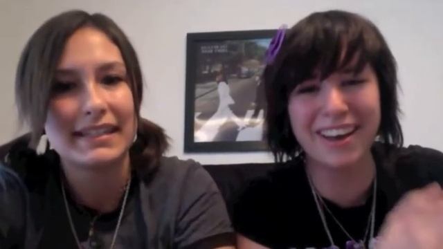 Epic 2 Girls 1 Cup Reaction Video! смотреть онлайн