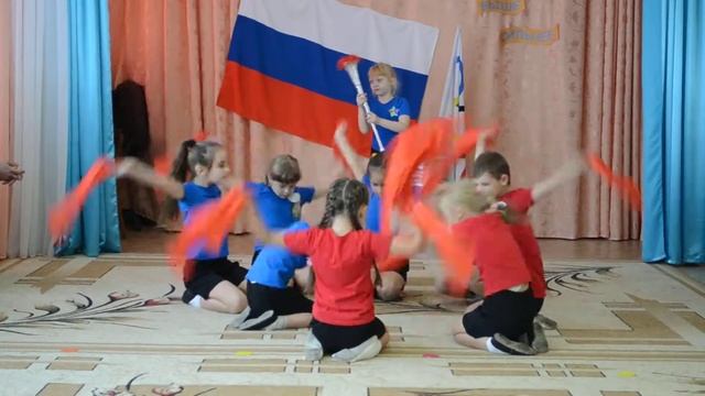 Мал. семейн. Олимп.Игры, танец "Огонь". Хореограф Софья Демидова, г. Курск. МБДОУ 2014 28 09 смотреть онлайн
