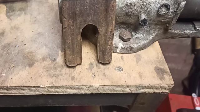 Съёмник шаровых опор и рулевых наконечников смотреть онлайн