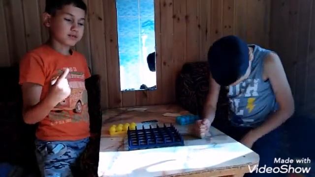 Играем в ИГРУ BOUNCE-OFF и определяем победителя.