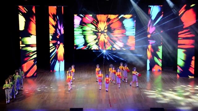 ЁЖИКИ - 2019 - на фестивале "Счастливое Детство", ансамбль РАДУГА, г. Днепр смотреть онлайн