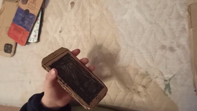 Обзор картонных телефонов от Глеба смотреть онлайн