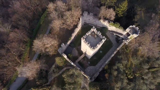 Castello di Vezio con Mavic pro Platinum смотреть онлайн
