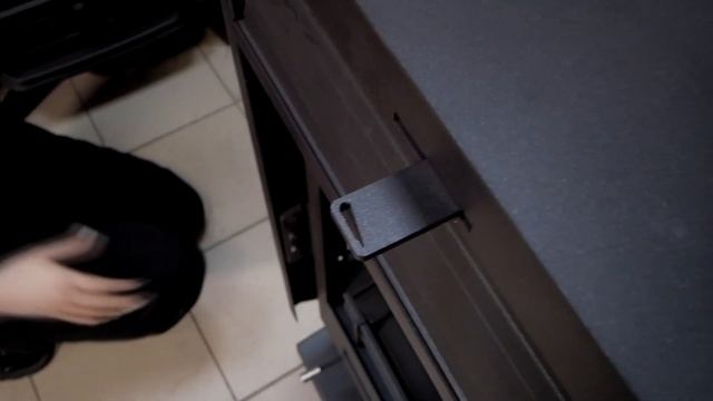 Дровяной камин BLACK STOVE Horse-9 с тремя панорамными стёклами. Обогреет до 220 кубических метров! смотреть онлайн