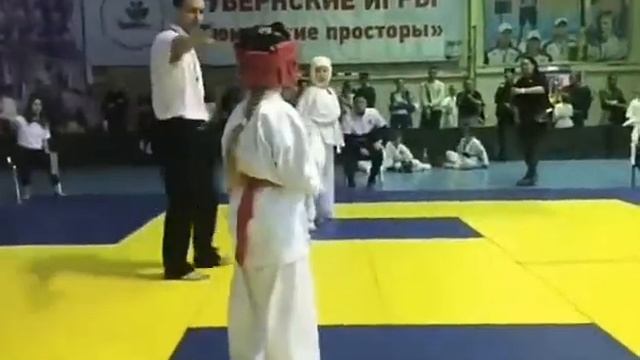 Кубок Тюменского р-на по Киокусинкай (кан) 8-9 лет 25.11.2017 п.Богандинский смотреть онлайн