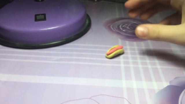 Как зделать ходог из пластилина смотреть онлайн