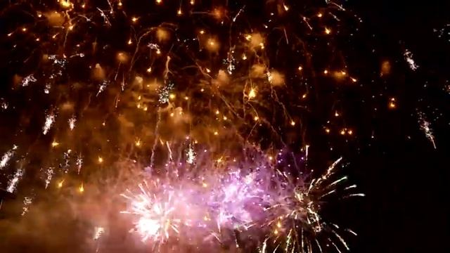 Новогодний фейерверк 2016 смотреть онлайн