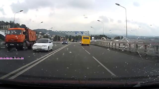 Придурок на дороге смотреть онлайн