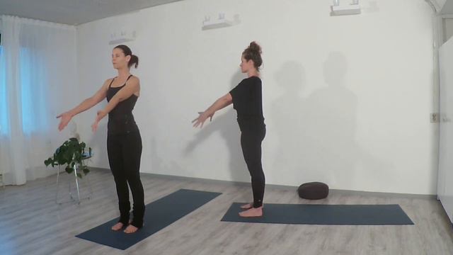 Yoga - soft en slow - 60 minuten - EsTaYoga смотреть онлайн