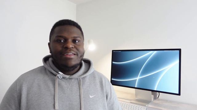 Designer tries Apple Studio Display ? смотреть онлайн