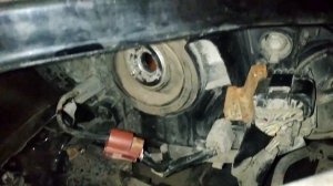 Замена лампы ближнего света Mitsubishi Outlander XL