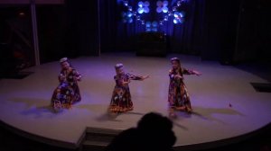 Танец Се духтаракон.