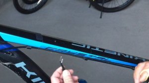 Царапины и потертости от велосипедного замка. Защита рамы велосипеда