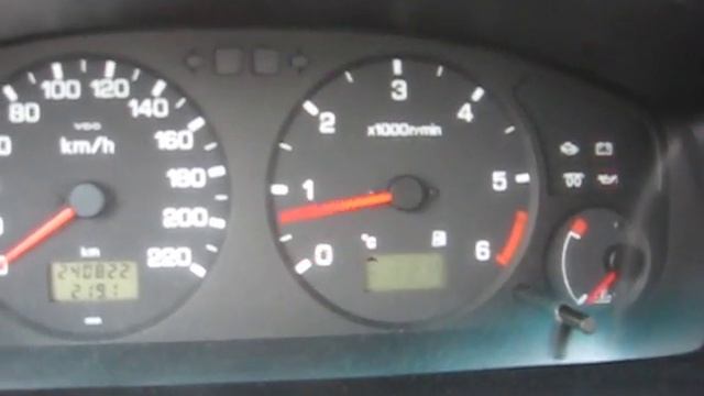 Nissan Primera P11 2.0TD cold start (-12) смотреть онлайн