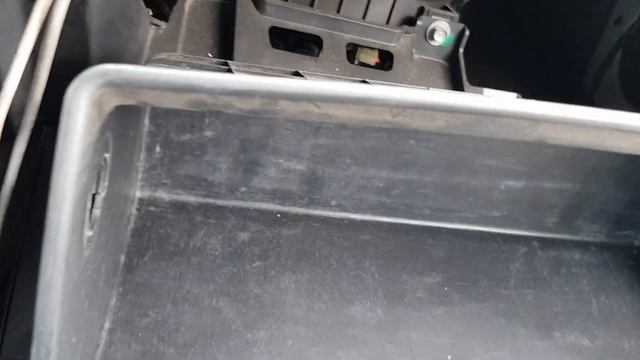 KIA RIO 3 замена фильтра салона своими руками