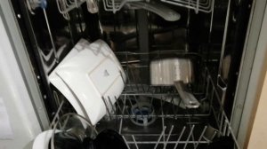 Нужно ли открывать посудомойку после окончания программы?