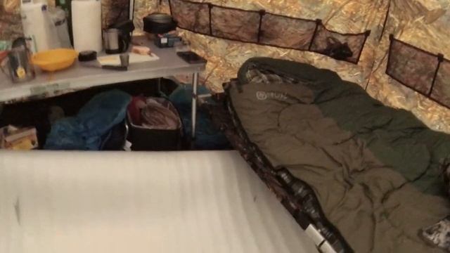Зимой в ночное на снегоходах (Буран и Тикси-250), палатка Берег УП-5 смотреть онлайн