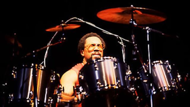 Billy Cobham, Tommy Bolin & Jan Hammer - Stratus - Spectrum.wmv смотреть онлайн