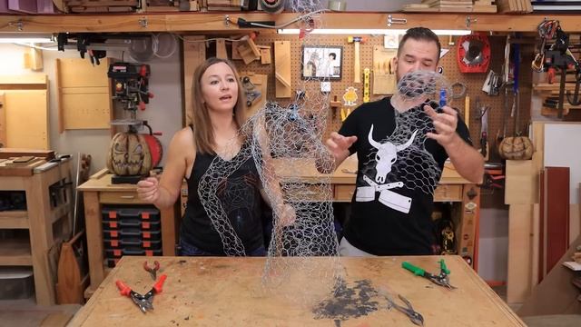 Glowing Chicken Wire Ghost ? DIY Halloween Props смотреть онлайн