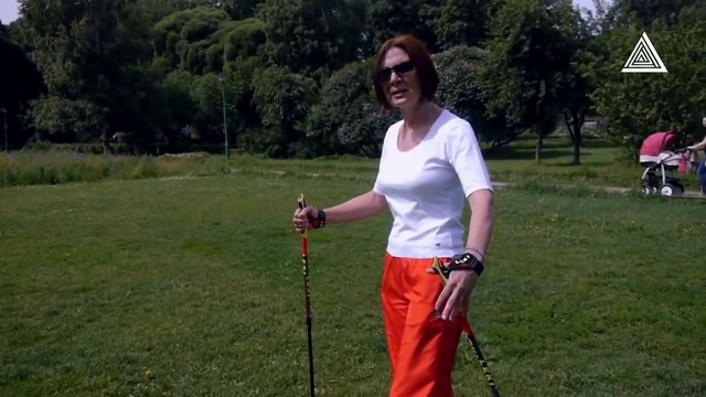 обучающий видеокурс СКАНДИНАВСКАЯ ХОДЬБА смотреть онлайн