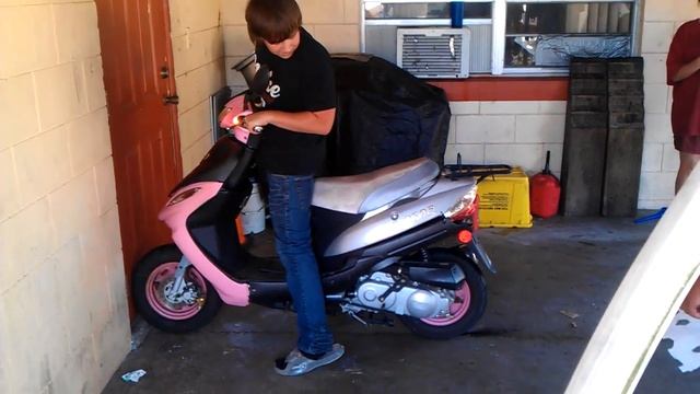 corey burnout on scooter смотреть онлайн