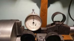 Измерение биения патрона на токарном станке ТВ 16