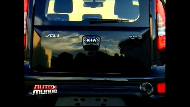 Kia Soul: se diferencia nas ruas não só pelo design original, mas também pela motorização смотреть онлайн