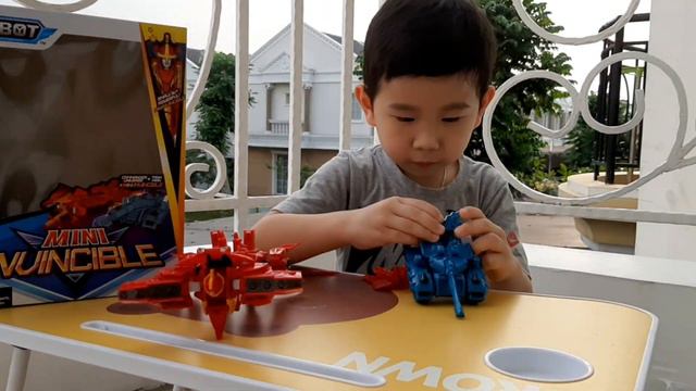 Unboxing Tobot Mini Invisible 4+ Mainan Tobot Rewiew Mainan Robot Tobot Terbaru