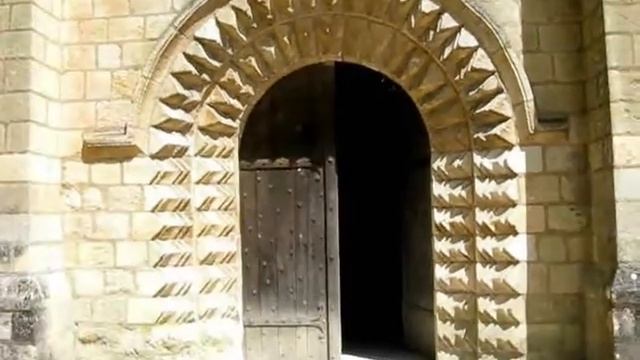 PRIEURE de SAINT COSMES смотреть онлайн