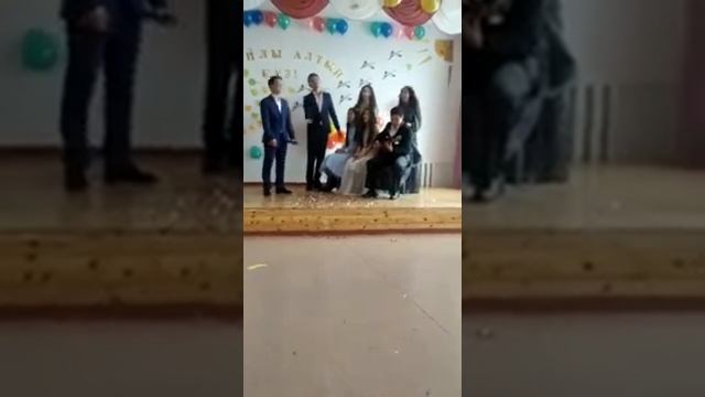 Күзгі бал/ Осенний бал Таныстыру /11 сынып смотреть онлайн