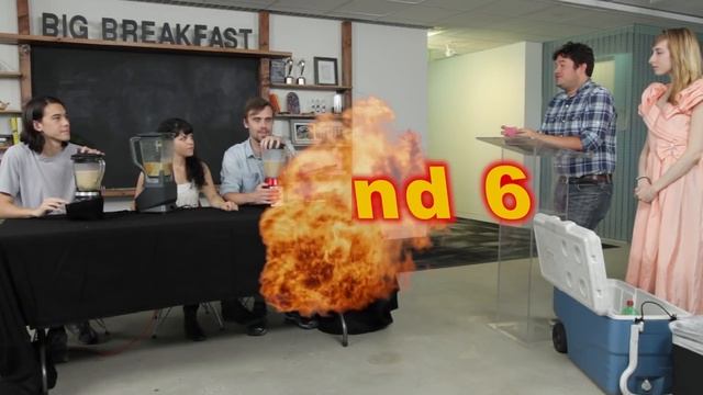 The Gross Smoothie Game Show смотреть онлайн