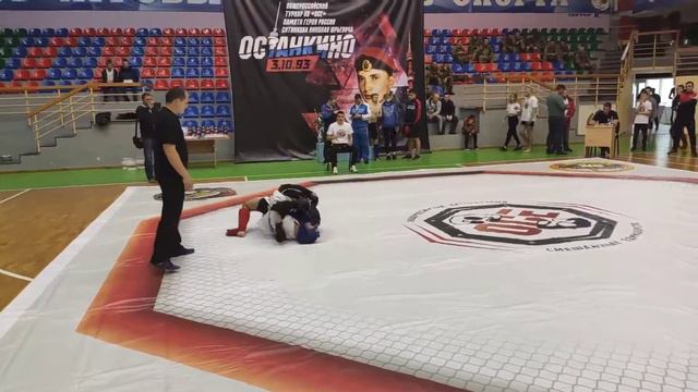 Первые соревнования по смешанным единоборствам 3 смотреть онлайн