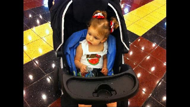 Britax B Agile stroller in action Flying,buses and Disney world! смотреть онлайн