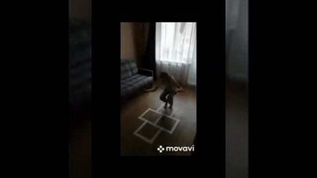 Скакалка и классики. Тренер показал, а дети придумали свое... смотреть онлайн