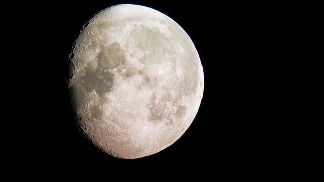 Testing Four Eyepieces On The Moon смотреть онлайн