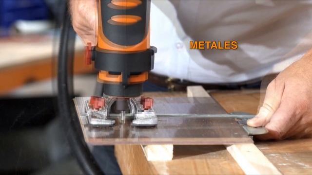 Twist A Saw смотреть онлайн